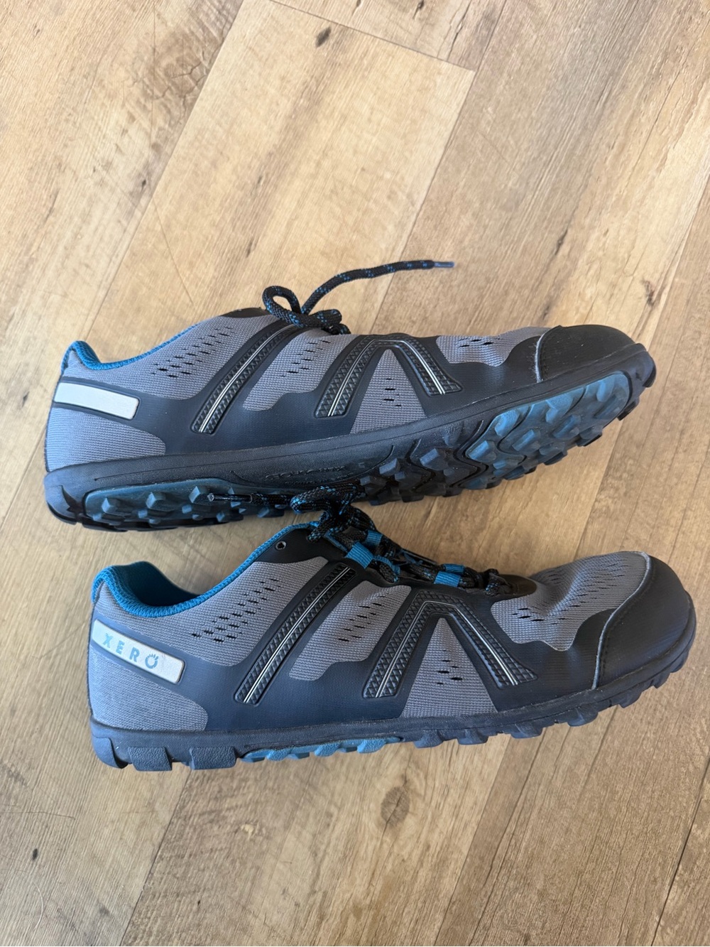 Xero Shoes Women’s Mesa Trail | Dark Gray Sapphire - Picture 3 of 9